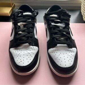Nike Men’s Panda Dunk Low - 8.5‎